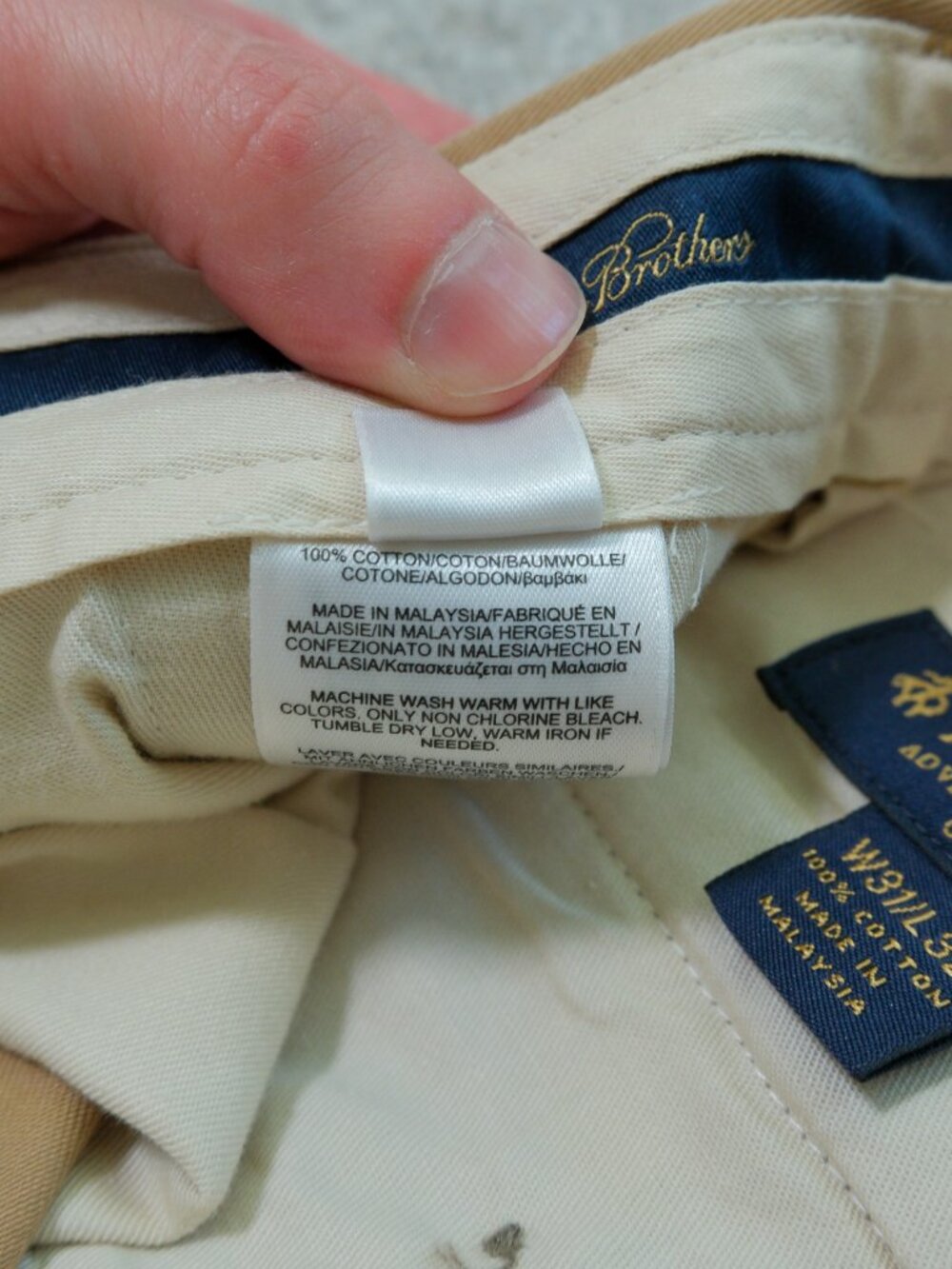Brooks Brothers Clark Fit Advantage Chino 31x31 Hemmed - Picture 12 of 14